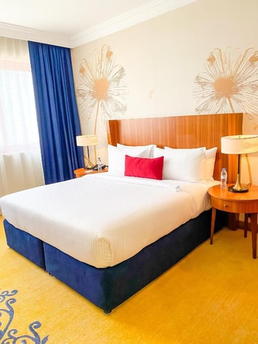 Premium King Room Near Plant Exhibition Garden 2 Luxury Bookings