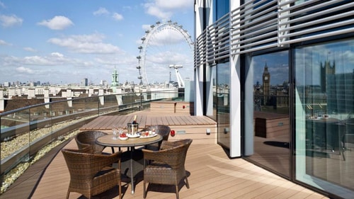 Superior Double Room Near The Graffiti Tunnel LON 12 Luxury Bookings