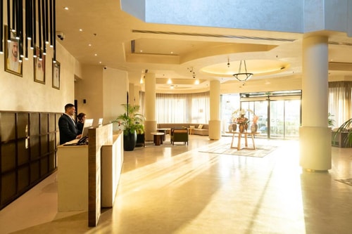 Executive Suite Near Ggico Metro Station 7 Luxury Bookings
