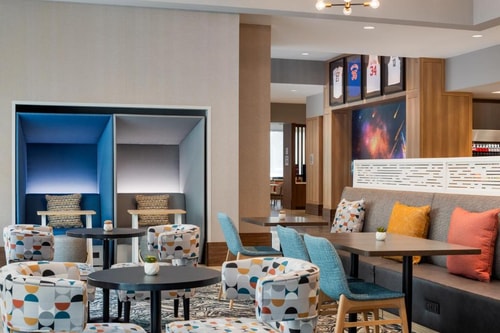 King Studio Suite Near To Toyota Center HOU 8 Luxury Bookings