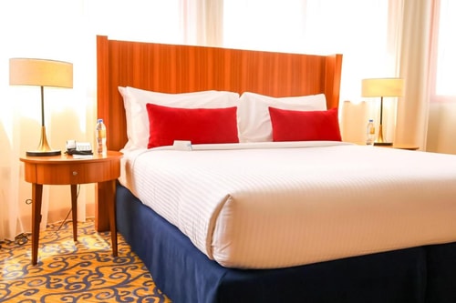 Junior Suite Near National Cinema 15 Luxury Bookings