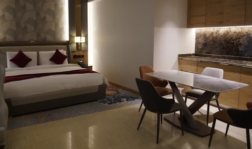 Junior Suite Near Abu Hail Park Dubai 1 Luxury Bookings