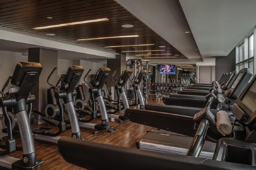 King Room Near Galleria Financial Center HOU 13 Luxury Bookings