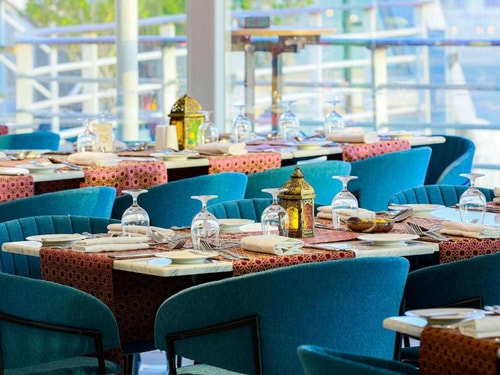 Classic King Room Near Port Saeed Dubai 8 Luxury Bookings