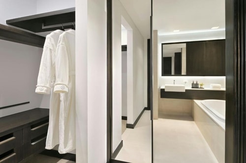One Bedroom Apartment Near by Trade Center Dubai 6 Luxury Bookings