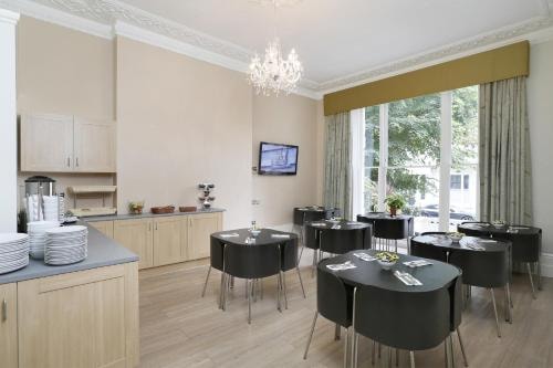 Double Or Twin Room Near Cleveland Square LON 13 Luxury Bookings