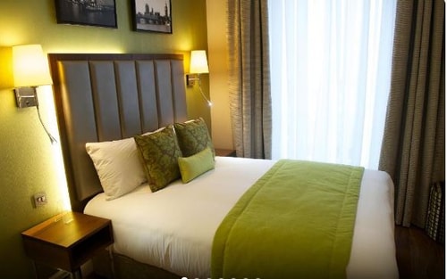 Standard Double Room Near Air India LON Luxury Bookings