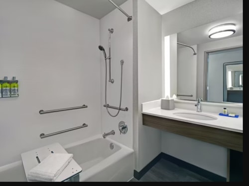 Standard King Or Twin Room Near River Oaks HOU 5 Luxury Bookings