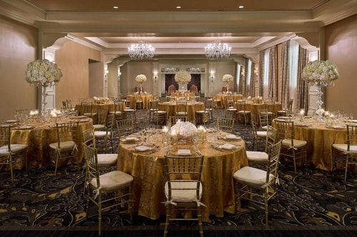 King Or Twin Guest Room Near Panera Bread MIA 9 Luxury Bookings