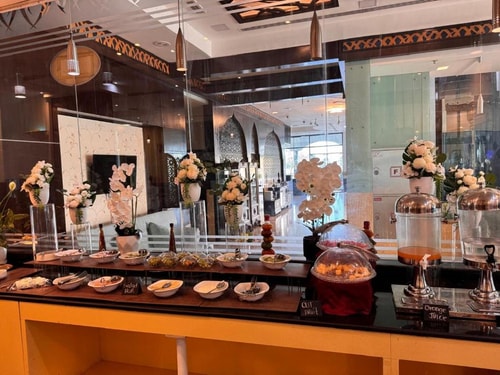 Deluxe Room Near City Centre Deira 10 Luxury Bookings