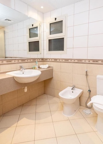 Three Bedroom Apartment Near By Burjuman Mall 11 Luxury Bookings