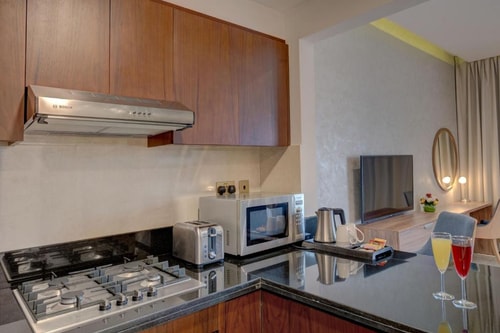 Superior Studio Apartment Near Al Jaddaf Metro Ak 5 Luxury Bookings