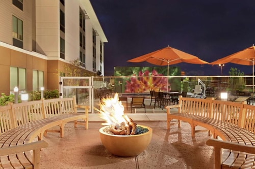 Queen Studio Near The Park At Willbern HOU 11 Luxury Bookings