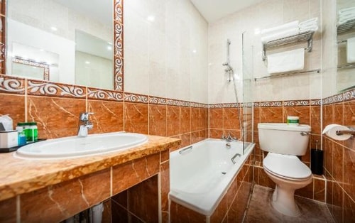 King Size Double Room Near Latitude London LON 8 Luxury Bookings
