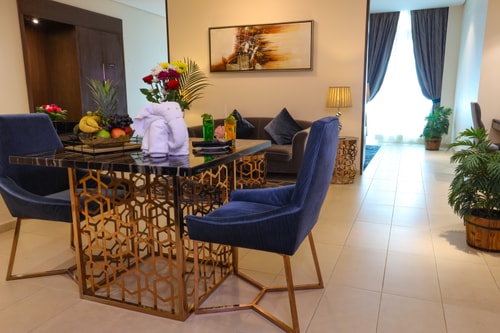 Executive Suite Near Mankhool Plaza. 3 Luxury Bookings