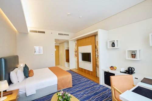 Deluxe Room Near City Center Deira 1 Luxury Bookings
