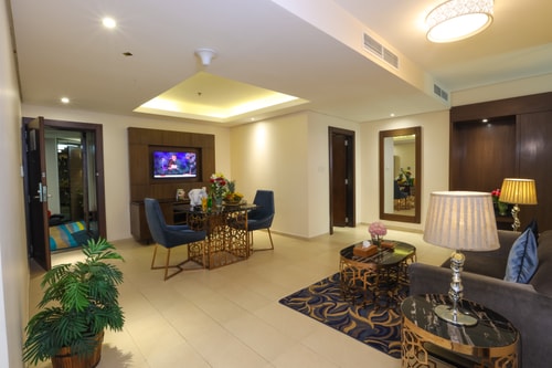 Executive Suite Near Mankhool Plaza. 6 Luxury Bookings