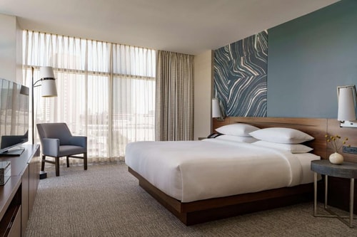 King Room Near Galleria Financial Center HOU 1 Luxury Bookings