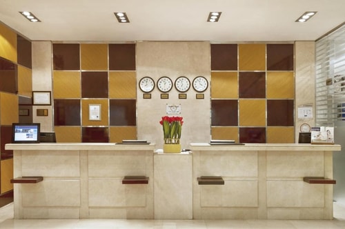 Furnished 3 Bedroom Apartments Near Khalid Lake 12 Luxury Bookings