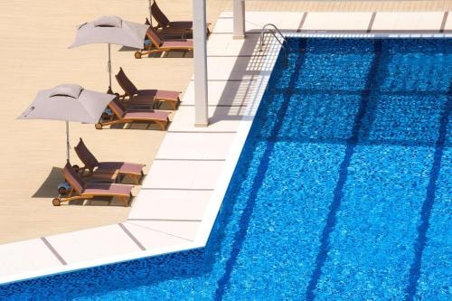 Two Bedroom King Suite Near Al Naeem Mall 18 Luxury Bookings