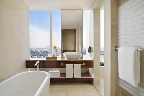 Stylish Two Bedroom Suite Near World Trade Center 8 Luxury Bookings