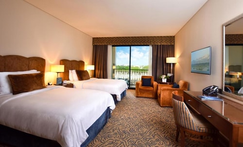 King Or Twin Guest Room Balcony Near AlJahili Fort 1 Luxury Bookings