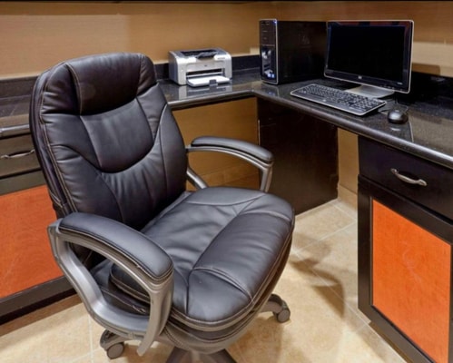 Standard Room Near Dallas Collision Center DAL 7 Luxury Bookings