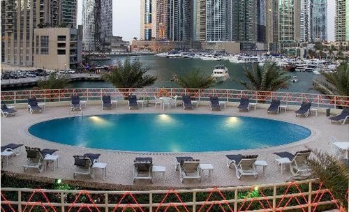 Two Bedroom Apartment Near Marina Scape Mall 21 Luxury Bookings