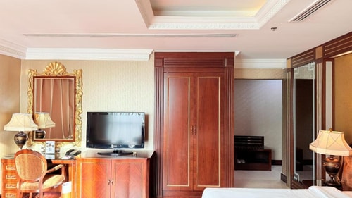 Ambassador One Bedroom Near Mall Of Emirates 8 Luxury Bookings