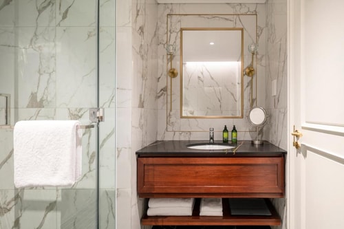 Deluxe One Bedroom Apartment Near Expo City Dubai 7 Luxury Bookings