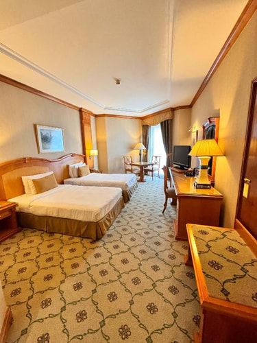 Deluxe Double Room Near Madina Super Market 1 Luxury Bookings