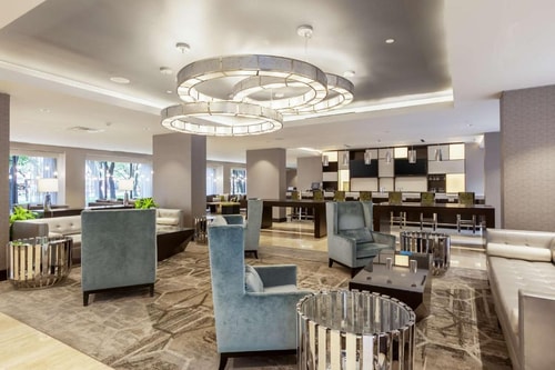 King Room Near To Uptown Collection HOU 11 Luxury Bookings