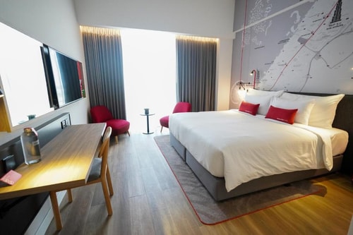 Superior King Or Twin Room Near Jaddaf Water Front Luxury Bookings