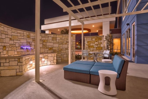 King Studio Near Commerce Park North HOU 6 Luxury Bookings