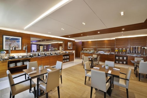 Junior King Suite With Balcony Near Marina Beach 12 Luxury Bookings
