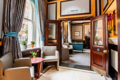 Double Or Twin Room Near Activemine Pilates LON 10 Luxury Bookings