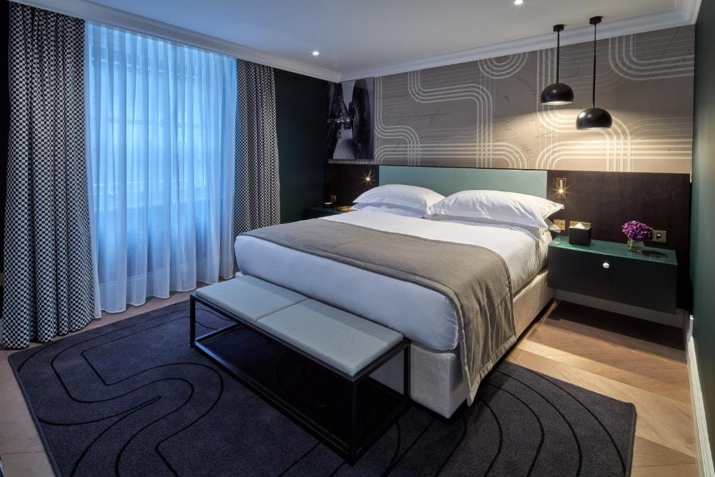 1 Bedroom Apartment Near Lexham Legal LON Luxury Bookings