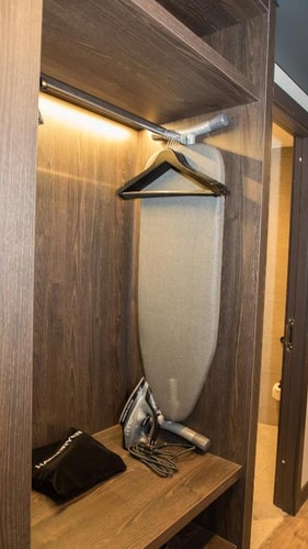 Standard Room Near Blue Canary Studio LON 3 Luxury Bookings