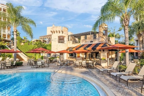 King Room Near Village Center Pool ORL 12 Luxury Bookings