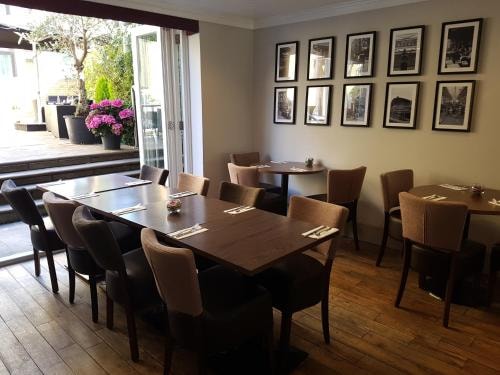 Standard Double Room Near Trininty Heating LON 8 Luxury Bookings