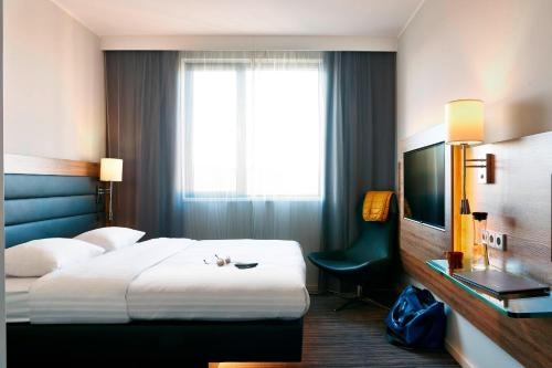 Guest room Near Tesco Express LON Luxury Bookings