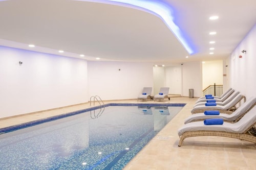 King Or Twin Room Near Noble Veterinary Clinic 13 Luxury Bookings