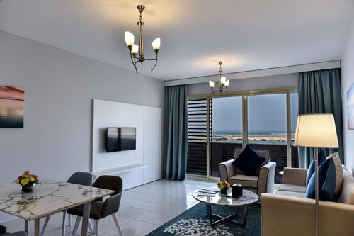 One Bedroom Apartment Sea View Near Lagoon Marina 2 Luxury Bookings