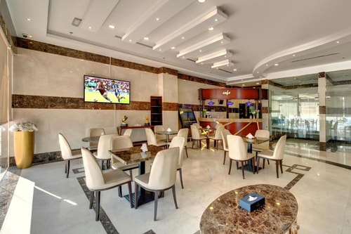 Deluxe King Or Twin Room Near Ansar Mall 10 Luxury Bookings