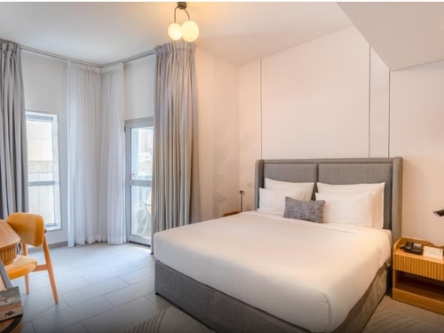 One Bedroom Executive Apartment Near Metro Station 1 Luxury Bookings