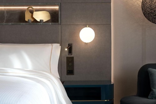 Classic King Room Near Alpha Sights LON 1 Luxury Bookings