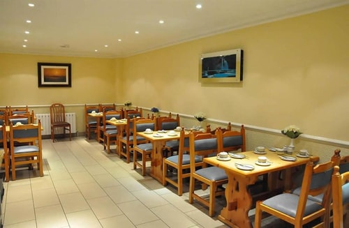 Double Or Twin Room Near Telefonzelle LON 13 Luxury Bookings