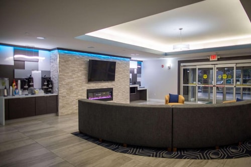 Deluxe King Room Near Thomas Bell Foster Park HOU 6 Luxury Bookings