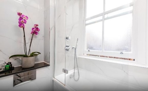 Double Or Twin Room Near Activemine Pilates LON 8 Luxury Bookings
