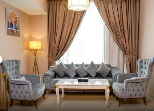 Executive Suite Near Abu Hail Park Dubai 4 Luxury Bookings